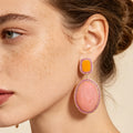Boucles d’Oreilles Maxi Géométriques Roses et Orange aux Cristaux