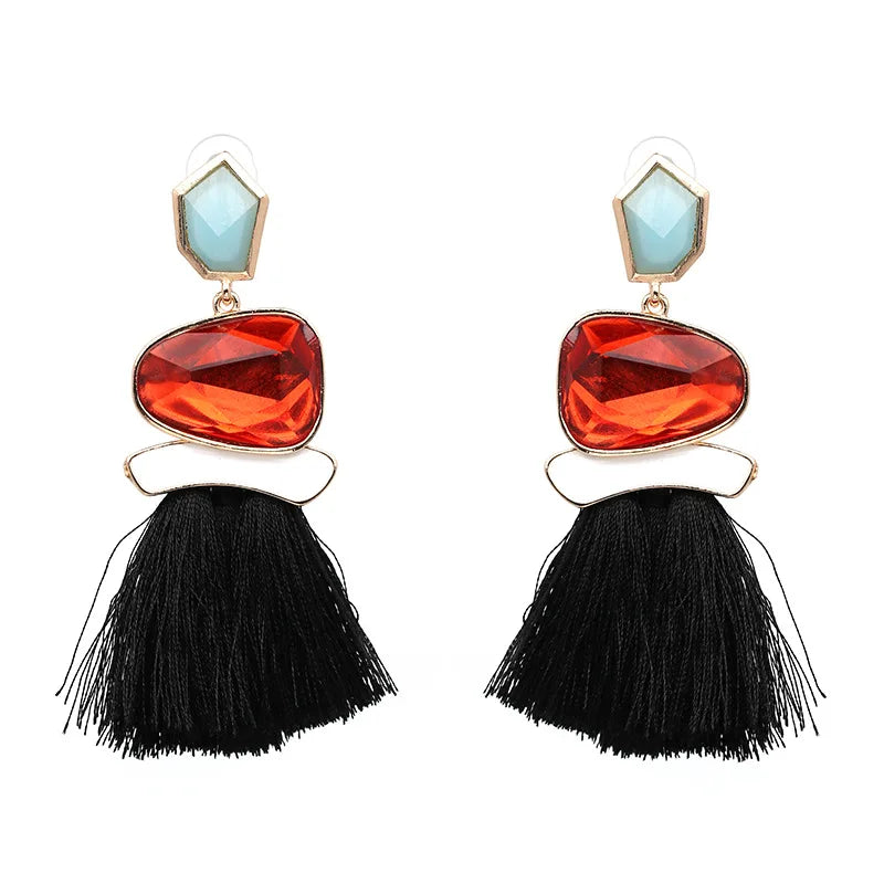 Boucles d’Oreilles Pendantes aux Pierres Colorées et Franges Noires