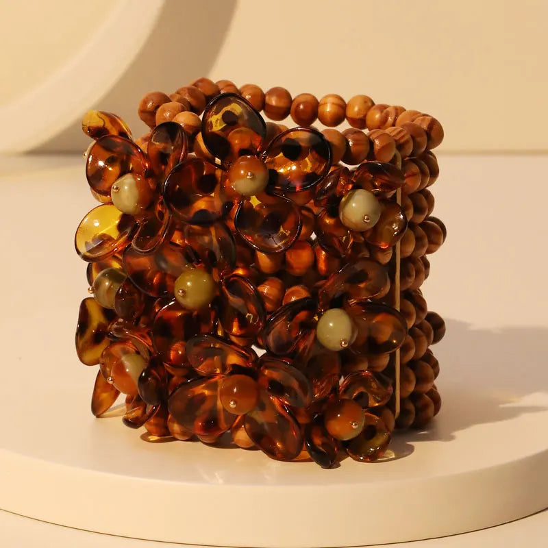 Maxi bracelet artisanal en bois et fleurs en résine