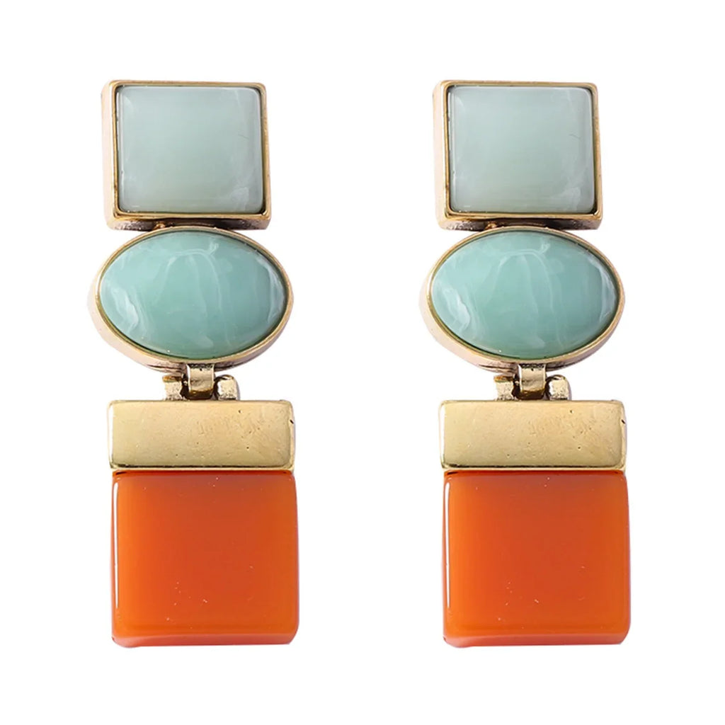 Boucles d’Oreilles Géométriques Dorées en Résine Verte et Orange
