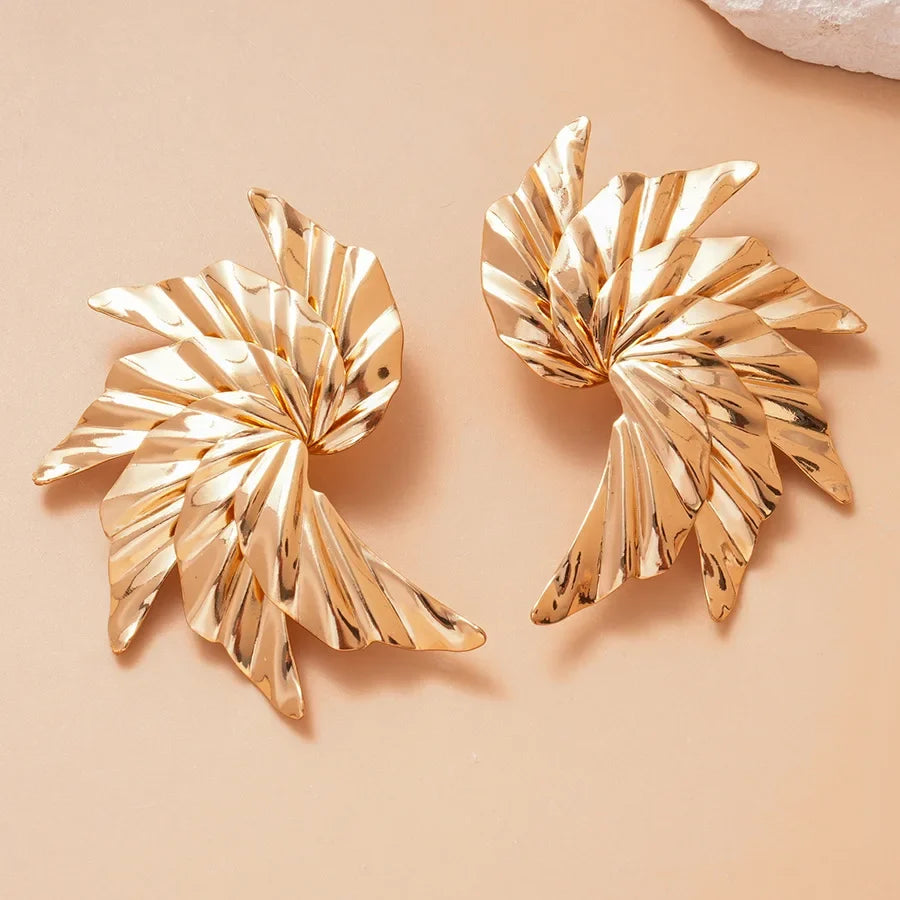 Boucles d’Oreilles Maxi Dorées en Éventail Texturé