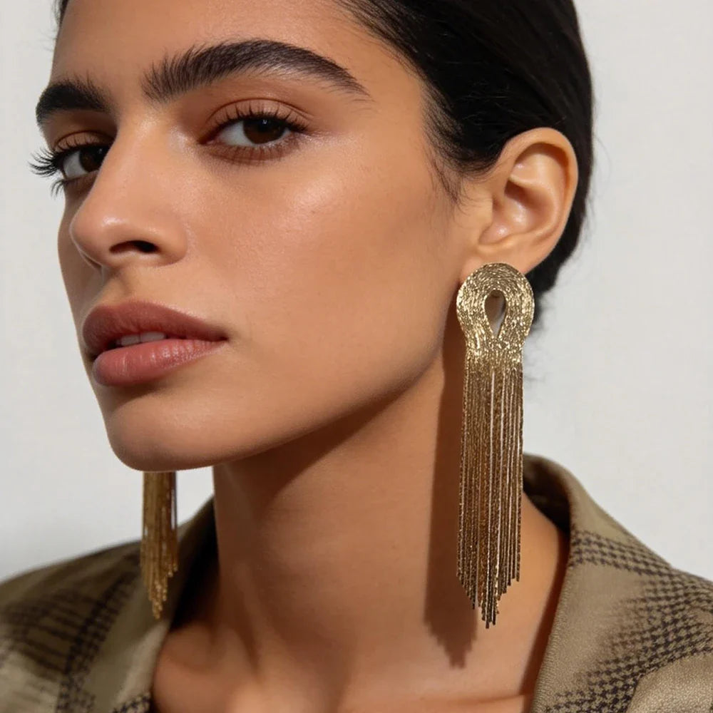 Boucles d’Oreilles Maxi Dorées à Franges de Chaînes