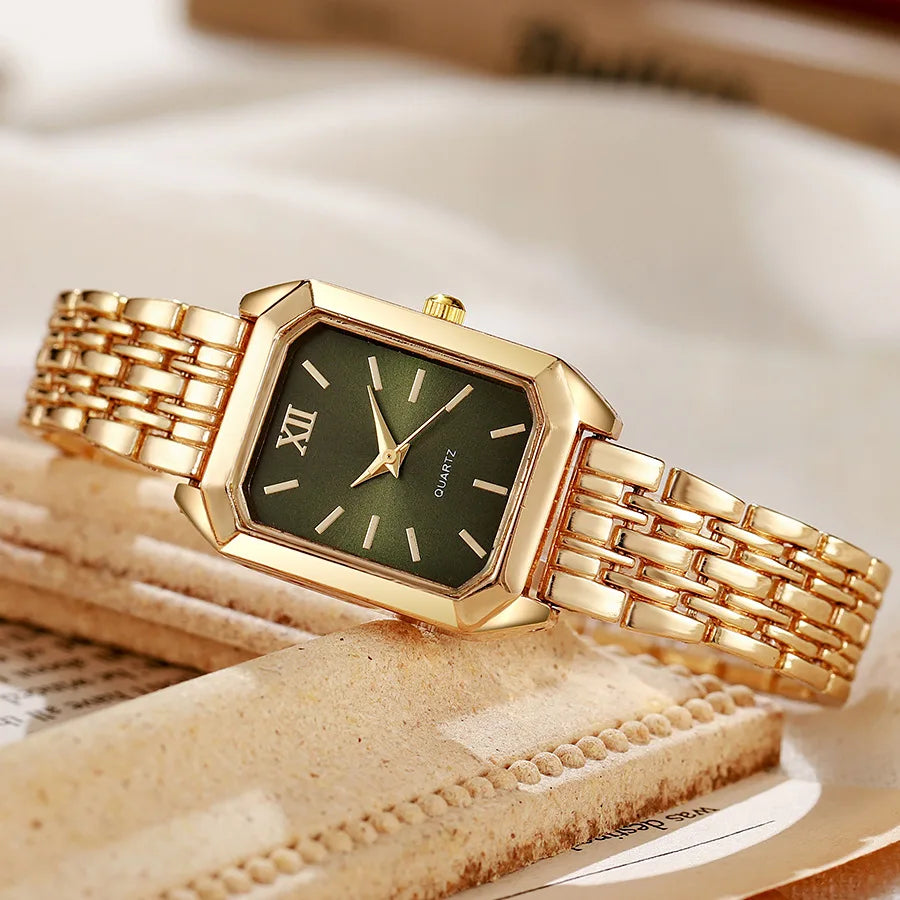 Montre Femme Rectangulaire Dorée avec Cadran Coloré