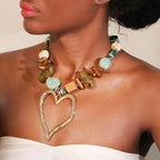 Collier Cœur Solaire – Bijou artisanal pour femme en pierres naturelles