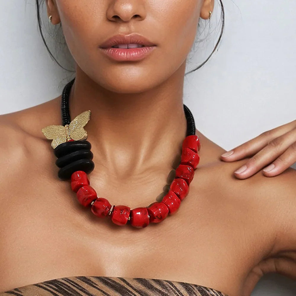 Collier Bohème en Perles avec Papillon