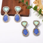 Boucles d’Oreilles Géométriques Bicolores aux Pierres Bleues et Vertes