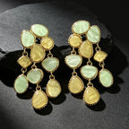 Boucles d’Oreilles Dorées aux Pierres Vertes et Jaunes