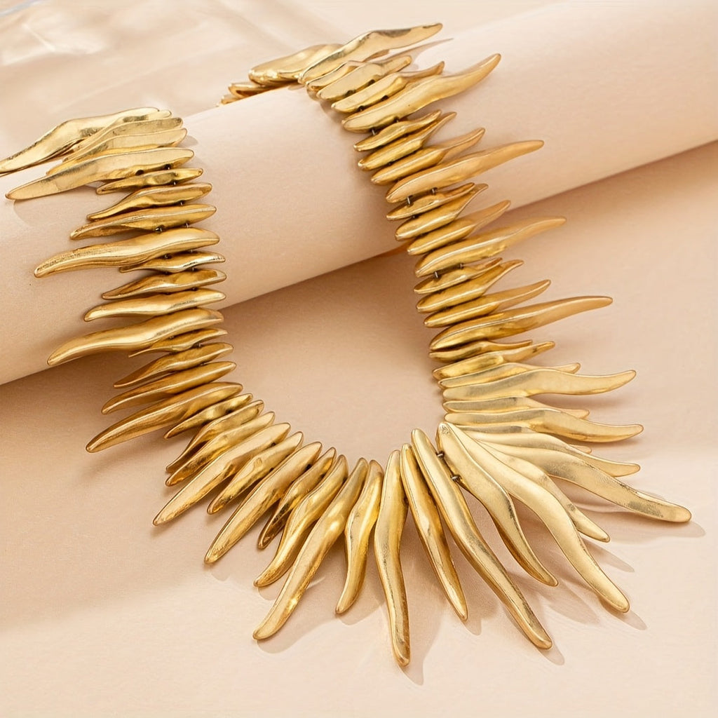 Collier Gothique Géométrique Irrégulier Doré à Pointes